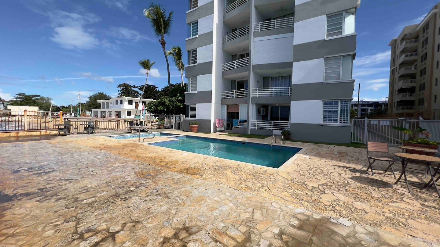 Costa Corcega building and pool