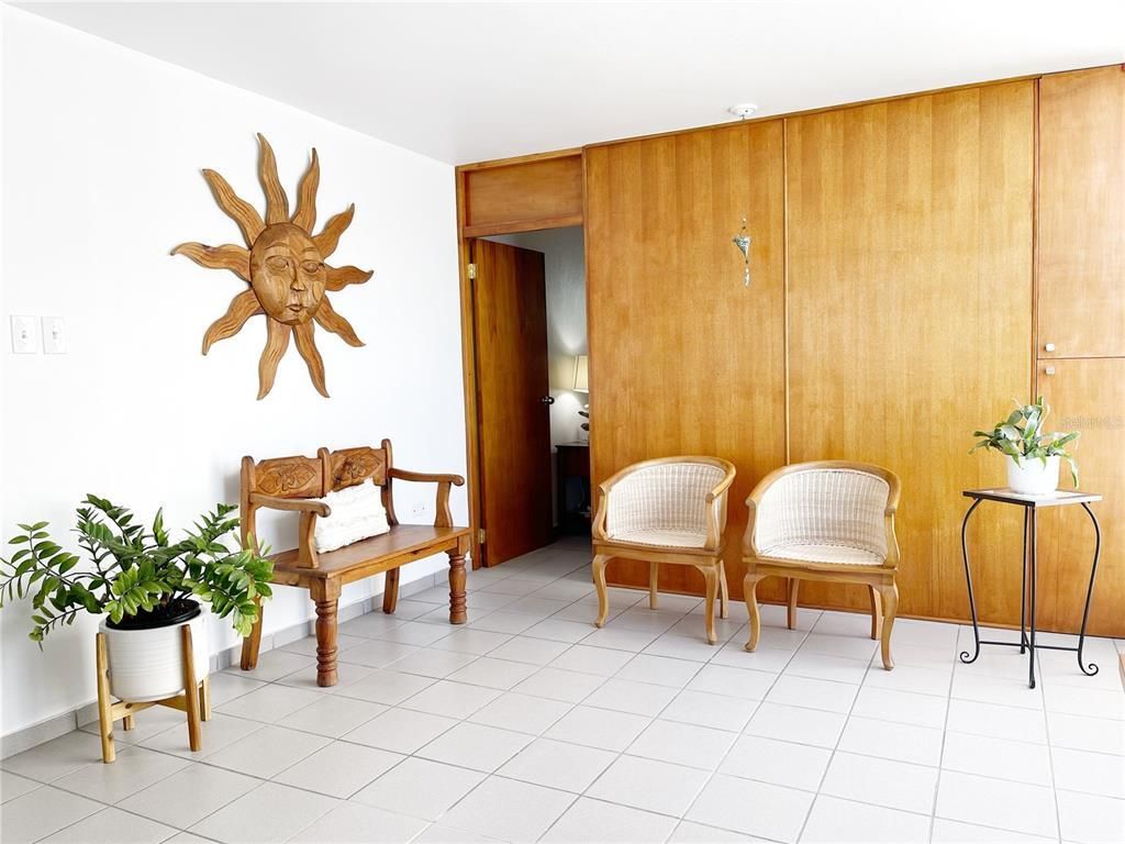 Condominio Francia unit 5A